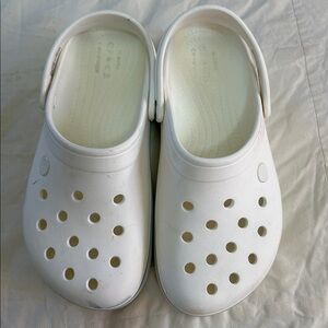 Crocs White Platform Size 9 Women’s 7 Men’s